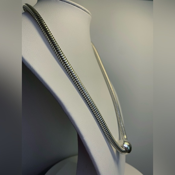 Silpada Vintage Sterling Silver Hammered Sliding Ball on Snake Chain Necklace - Picture 2 of 14